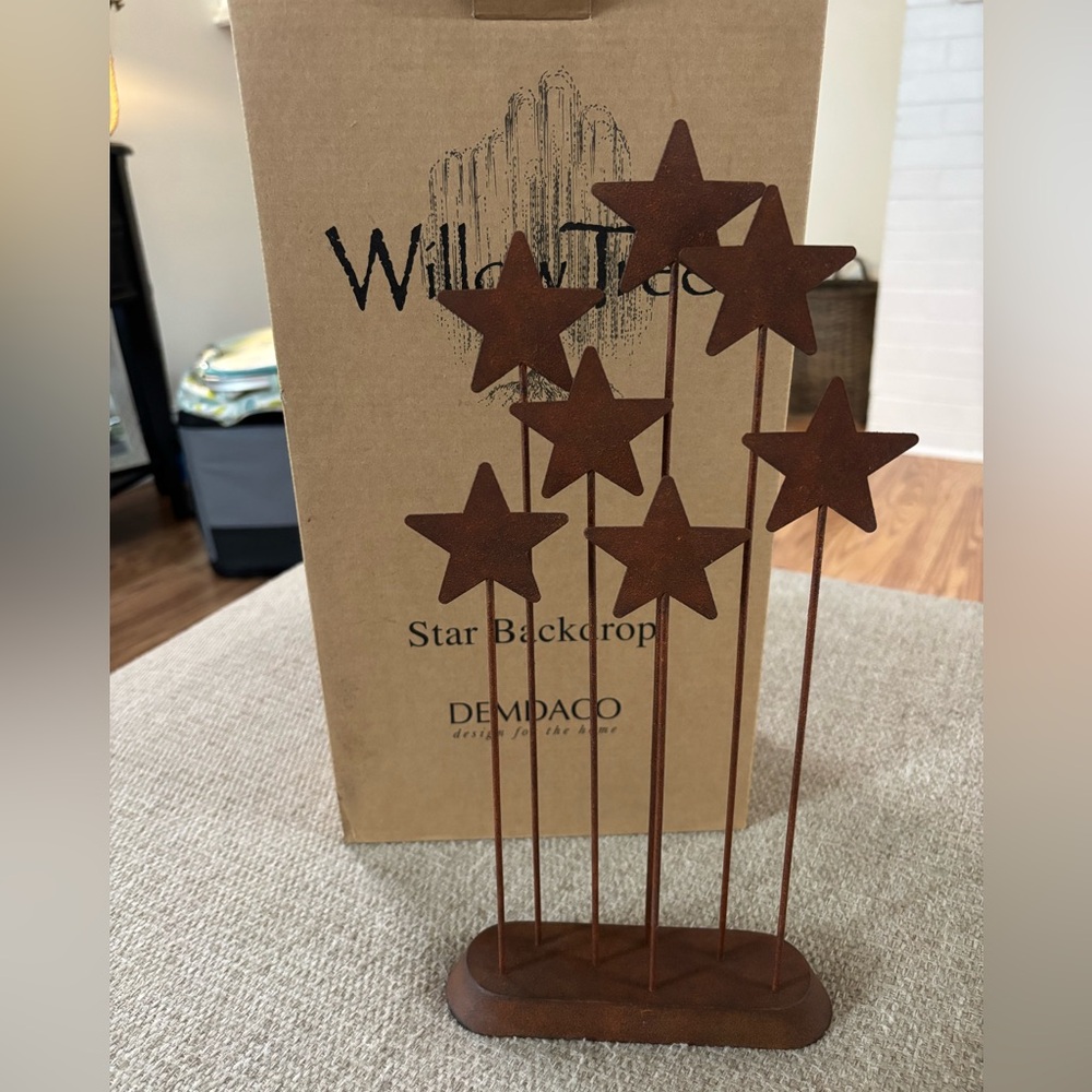 Willow Tree Star Backdrop - Picture 2 of 4